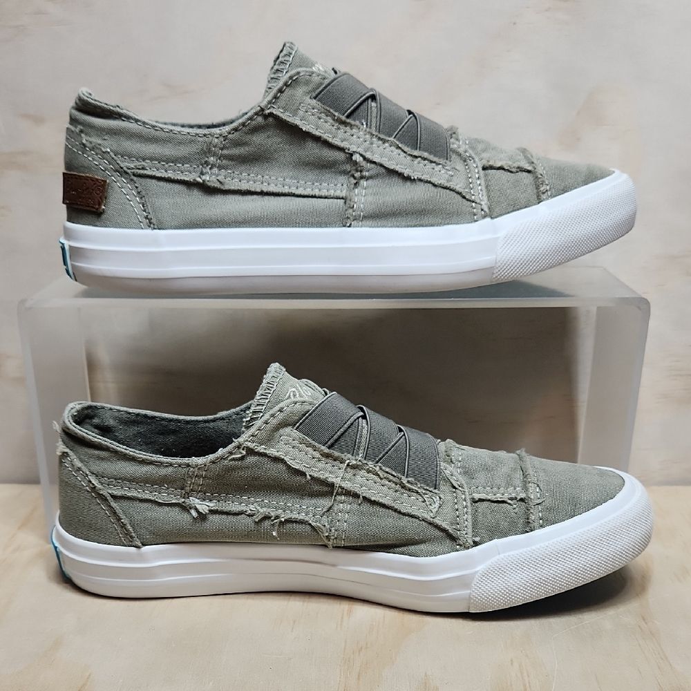 Blowfish Malibu Women Green White Slip-On Sneakers Cavas Shoes - Picture 2 of 8
